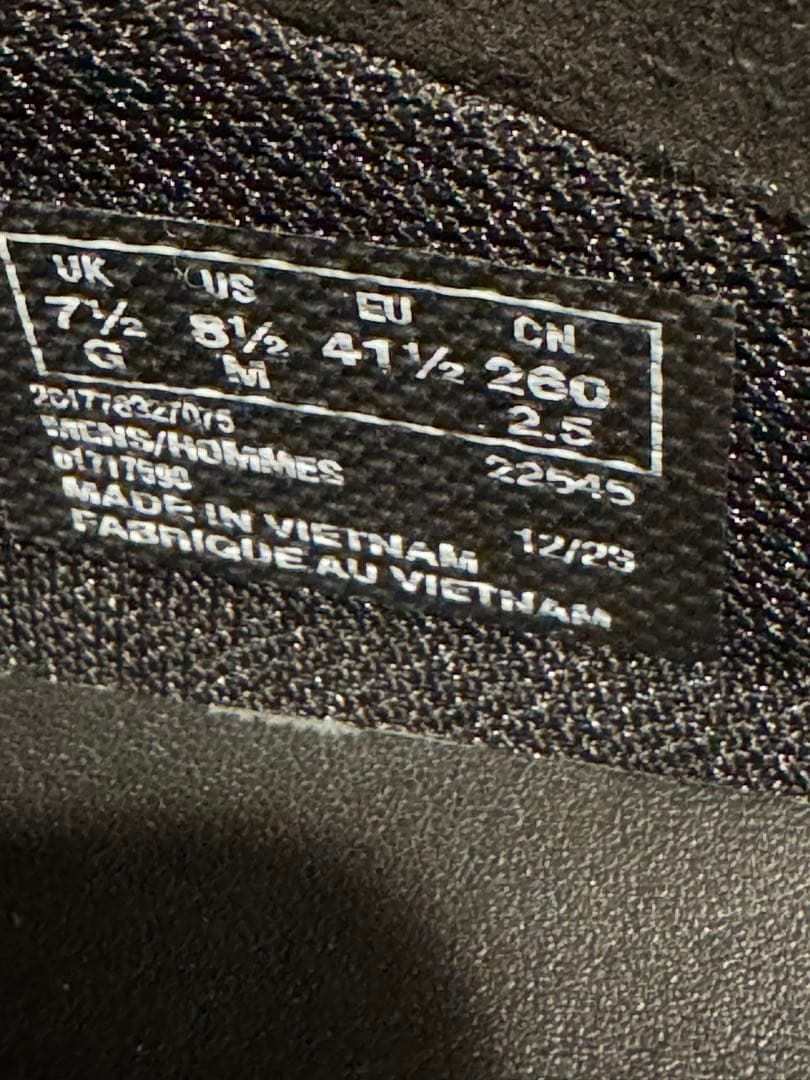 クラークス　ワラビー　ブラックレザー　ブーツ