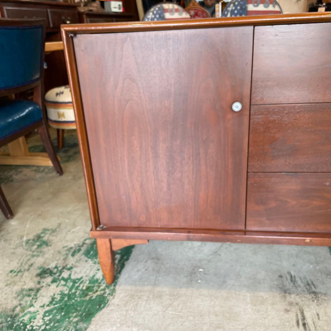 USA ヴィンテージ家具・チークバッフェ・ドレクセルヘリテージ