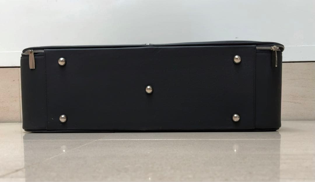 MASERATI正規 スーツケース　ポルトローナフラウ製