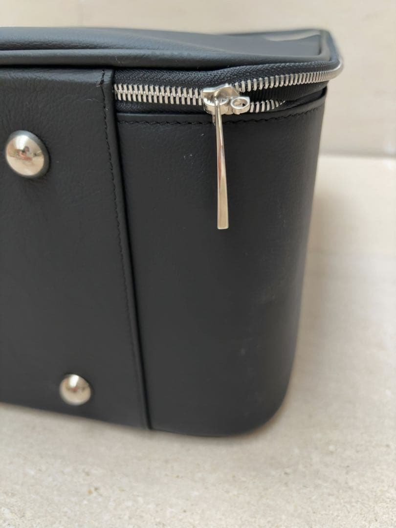 MASERATI正規 スーツケース　ポルトローナフラウ製