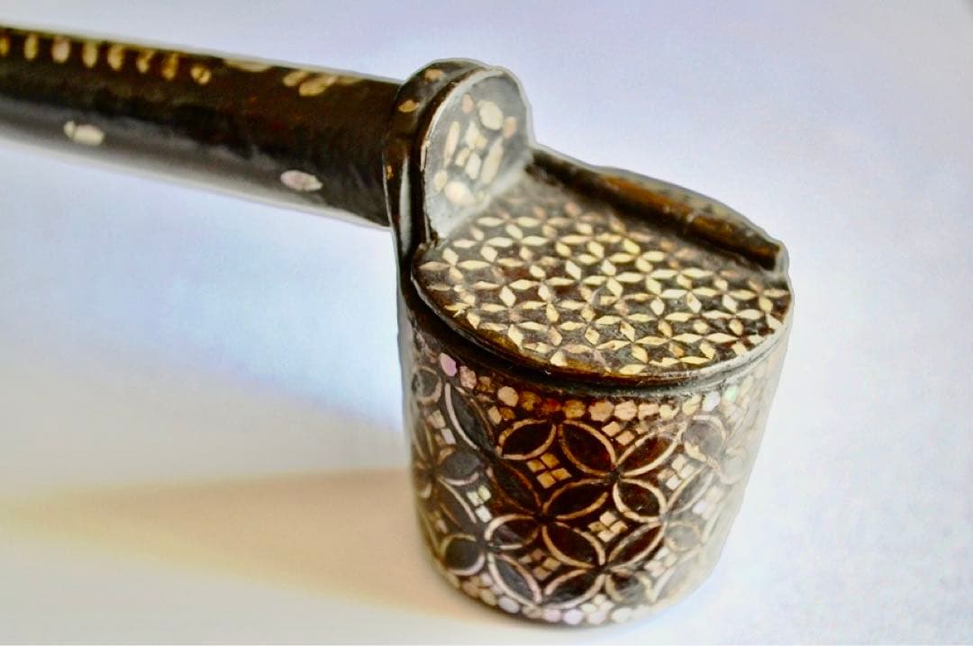 貝螺鈿矢立　Yatate decorated w/h pieces-shell