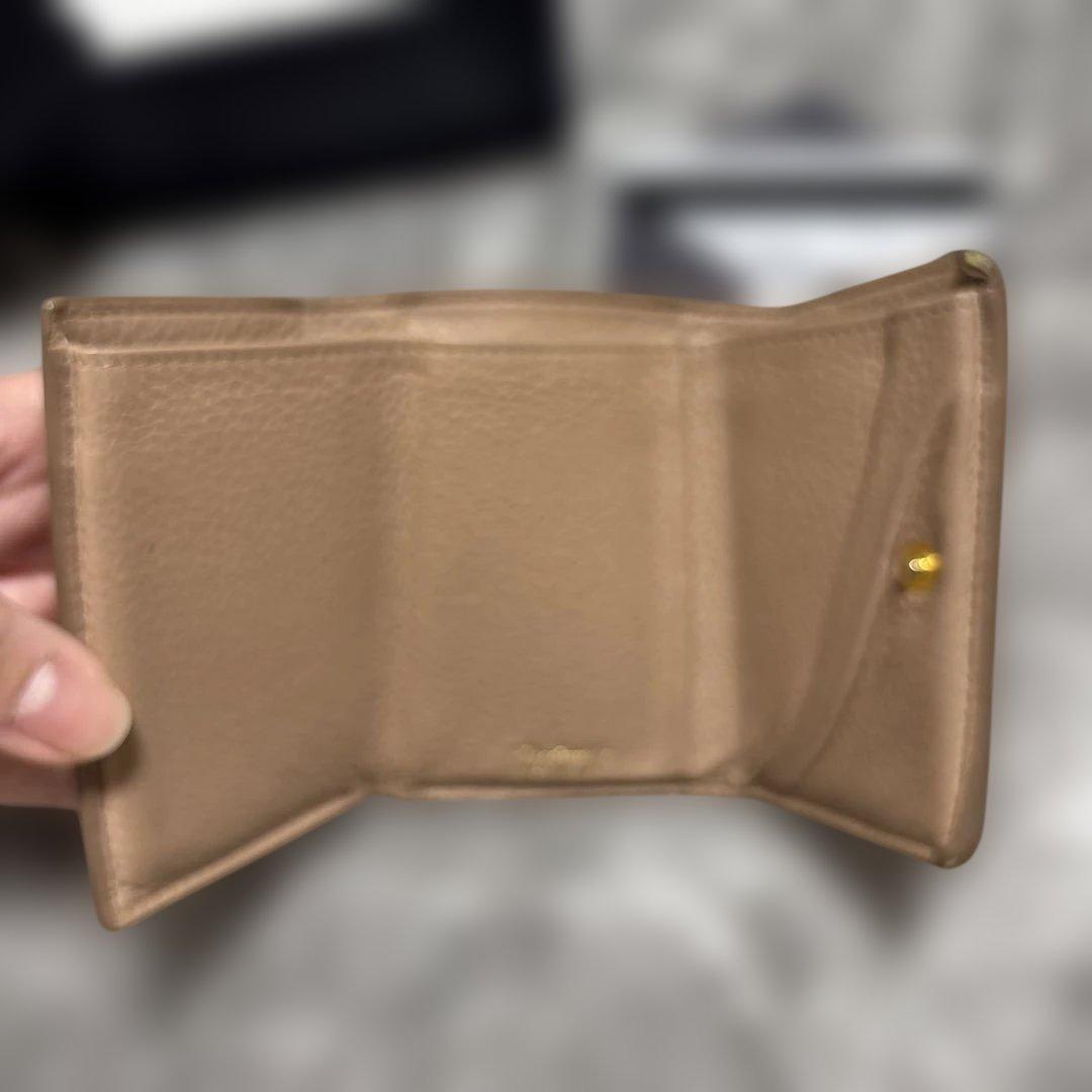 【箱付き】PRADA ピンクベージュ 三つ折り財布