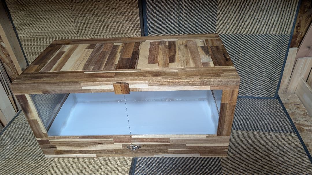 アカシア集成材15ミリ幅120縦50奥行50蜜蝋オイル仕上げ！