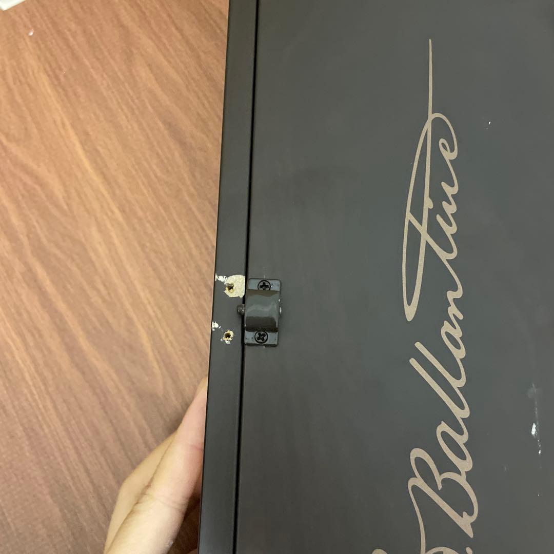 バランタイン 30年 新ボトル 木箱入り 700ml 【新品未開封】