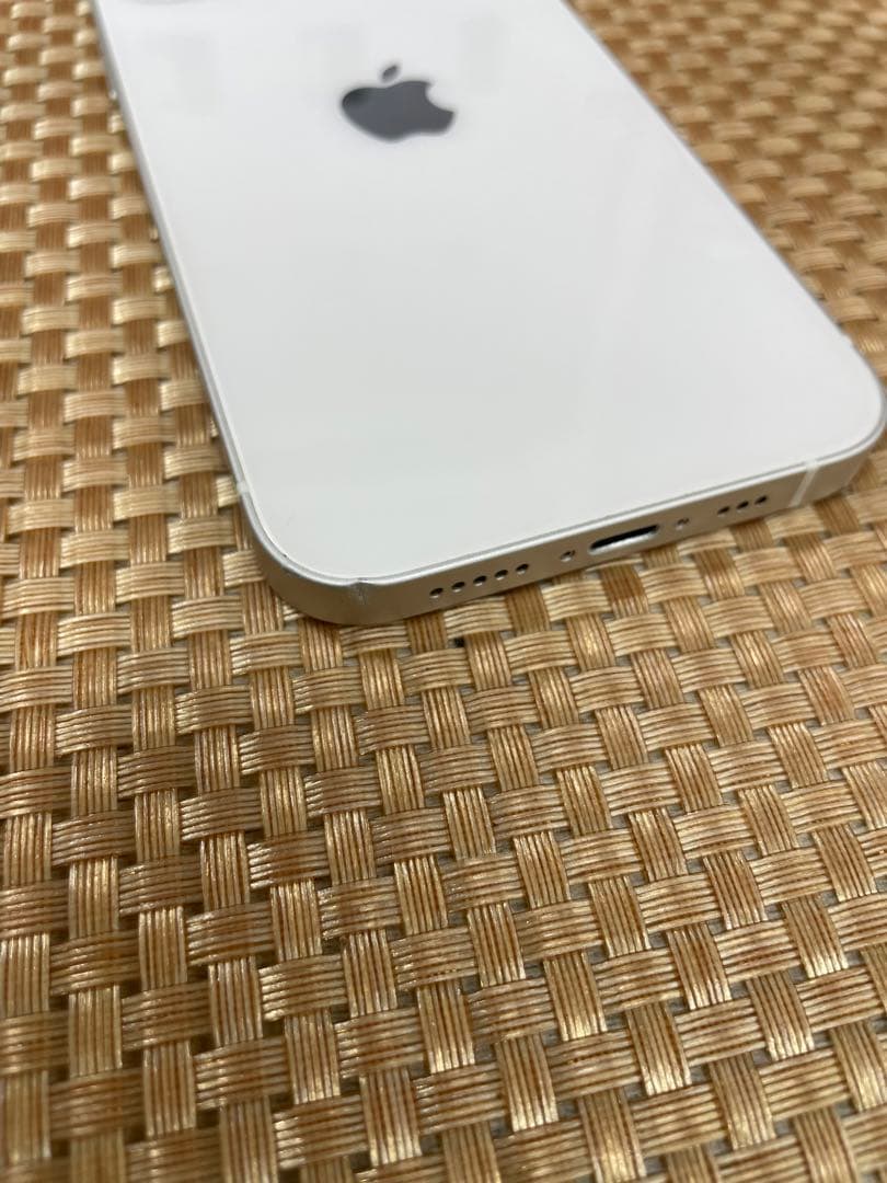 iPhone 12 256 GB ホワイトSIMフリー【1075】