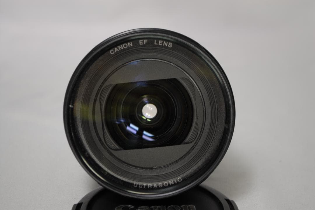 ⭐️風景写真にオススメ⭐️広角レンズ⭐️Canon EF 20-35mm USM