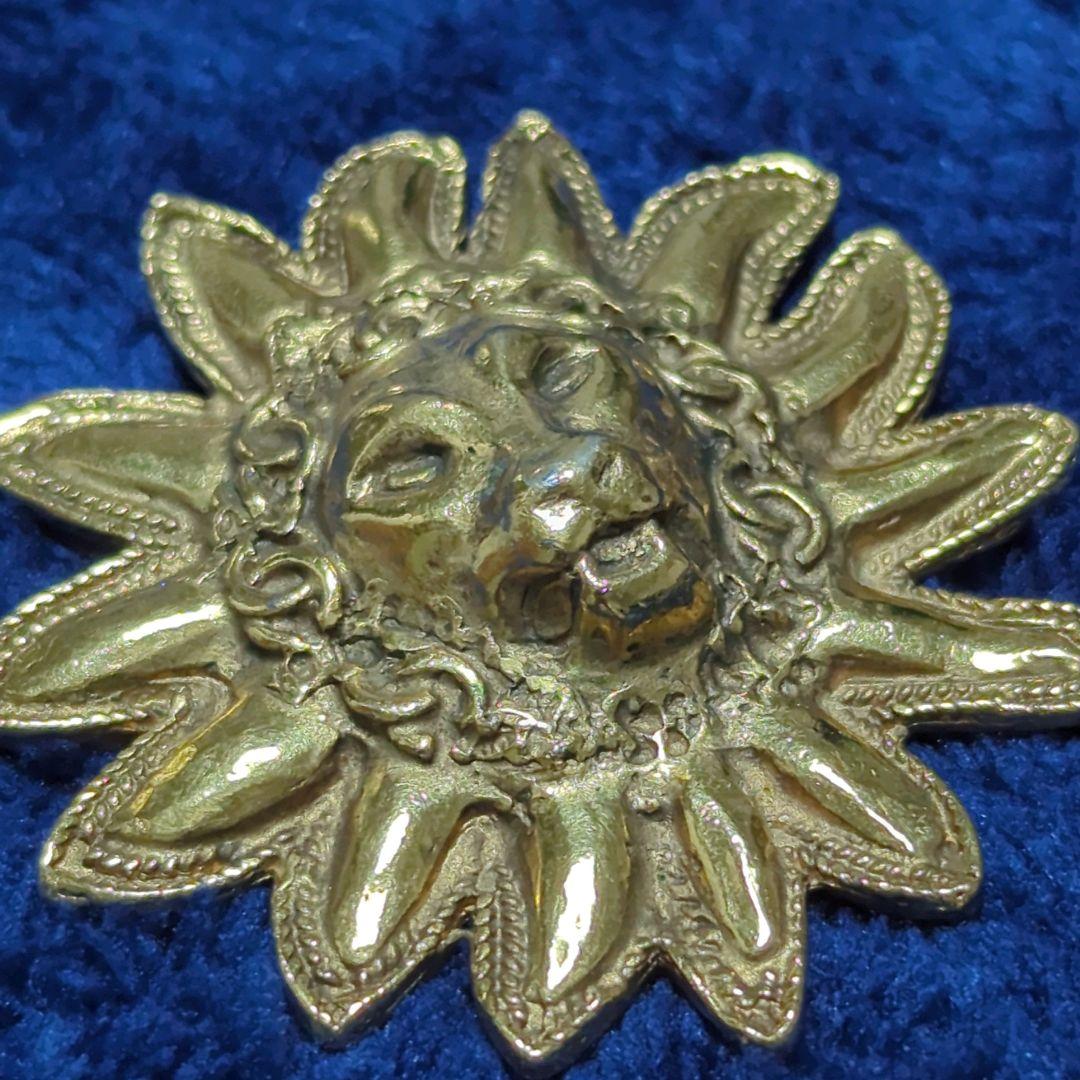 シャネル CHANEL ブローチ ココマーク ライオン 獅子モチーフ 太陽