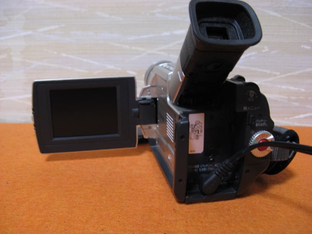 動作OK!☆VictorのMiniDV/デジタルビデオカメラ・GR-DVA10