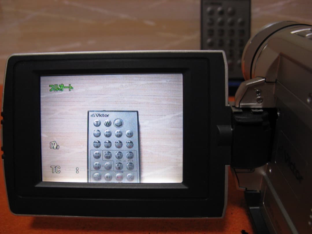 動作OK!☆VictorのMiniDV/デジタルビデオカメラ・GR-DVA10