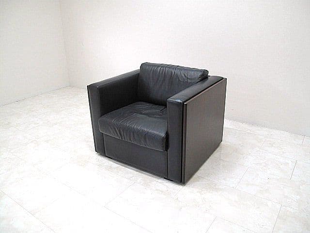 オカムラ 1人掛けソファ 本革張地/ローズウッドフレーム 　応接ソファ