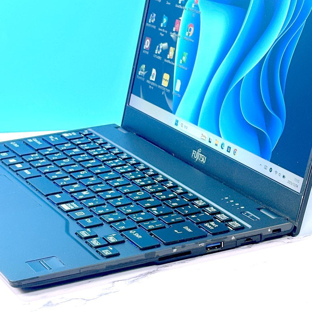 超薄型軽量☆メモリ8GB・SSDで快速★指紋認証★Win11☆ノートパソコン