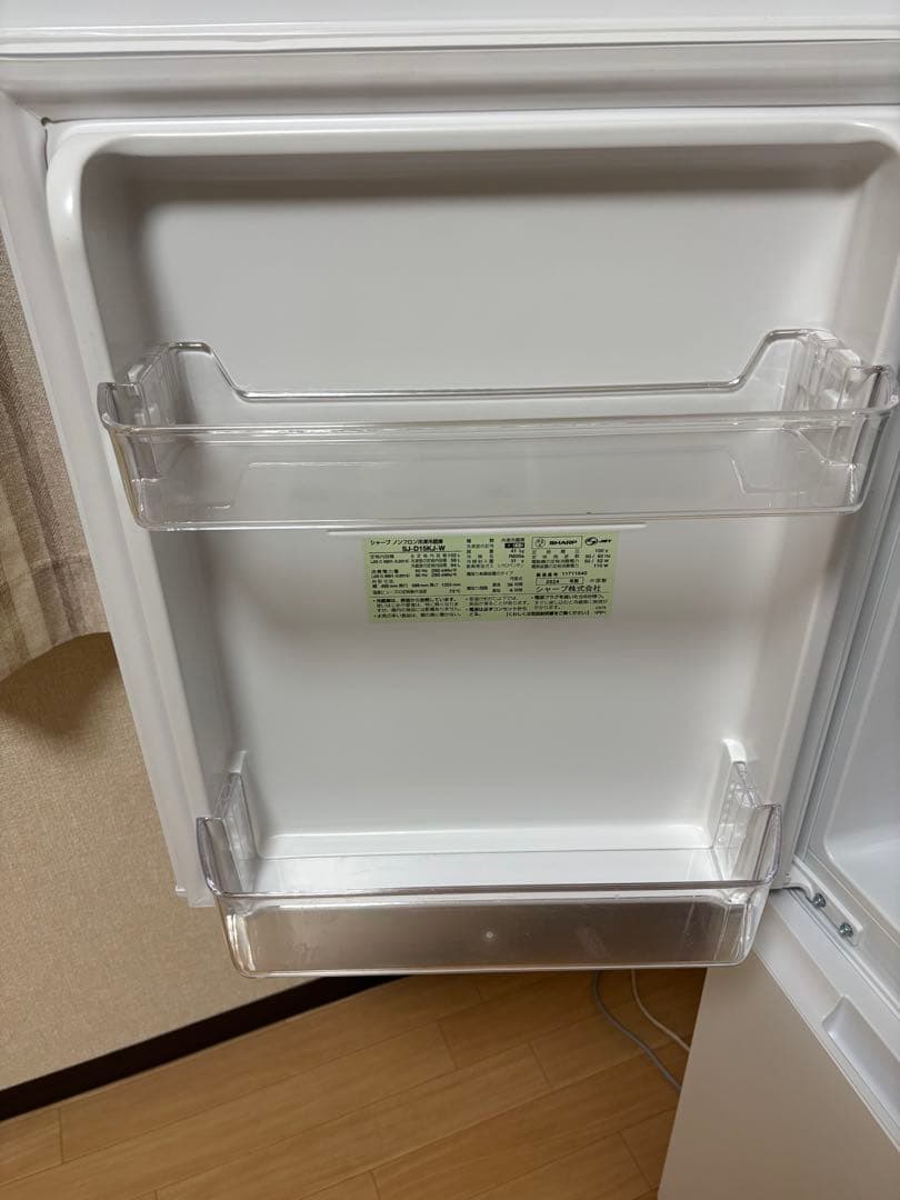 冷蔵庫　SJ-D15KJ-W　シャープ