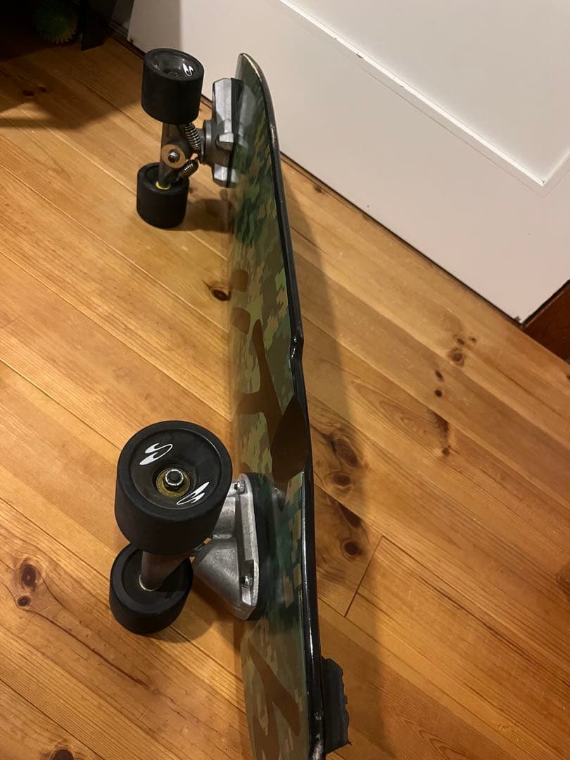 SwellTech ハイブリッド　カモ　サーフスケート