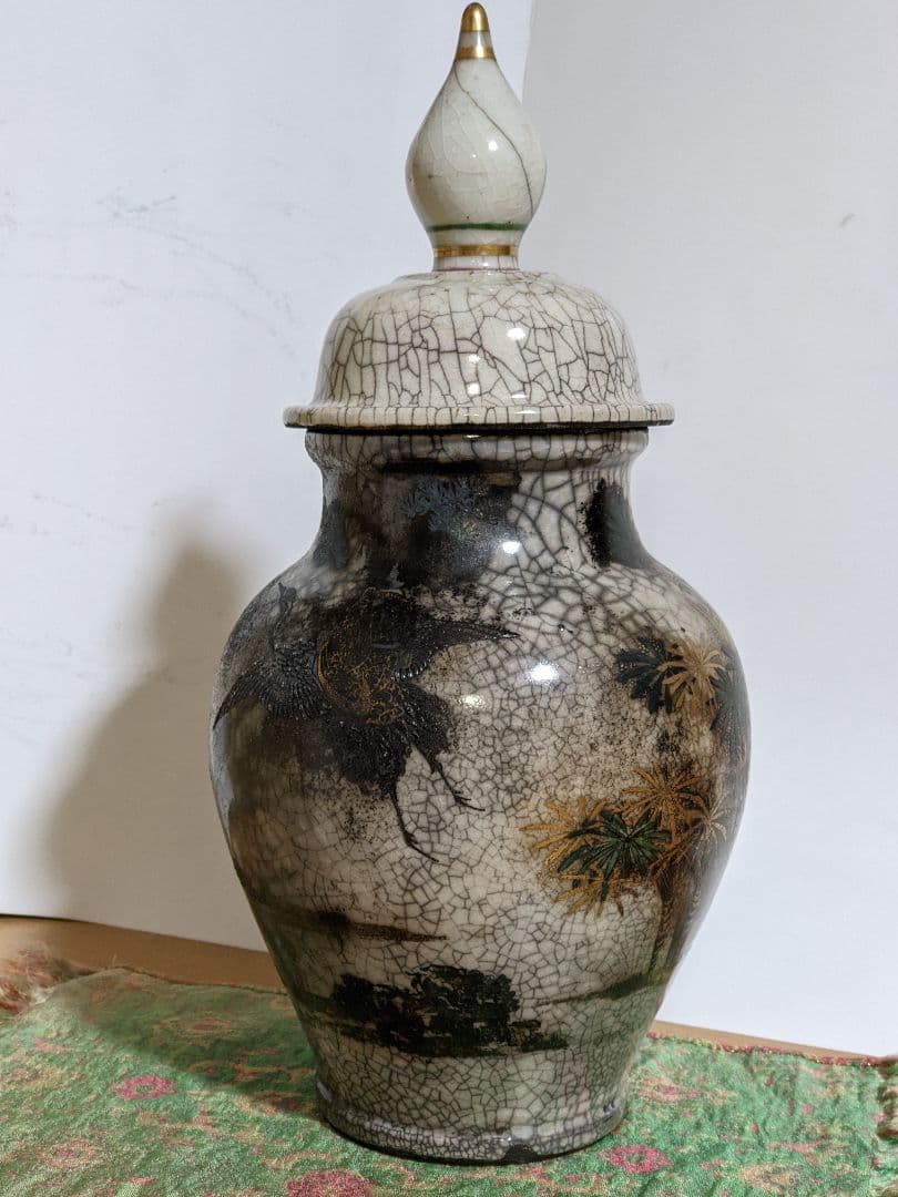 ♦乾山焼？珍品 芭蕉扇 唐貴婦人 金彩銀彩 蓋付き沈香壺 明治時代 古美術骨董品