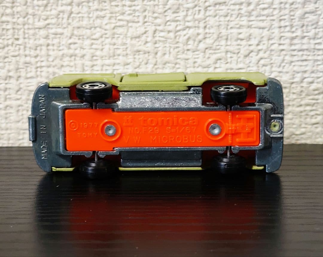 TOMICA　トミカ　フォルクスワーゲン　マイクロバス　緑色　箱付き