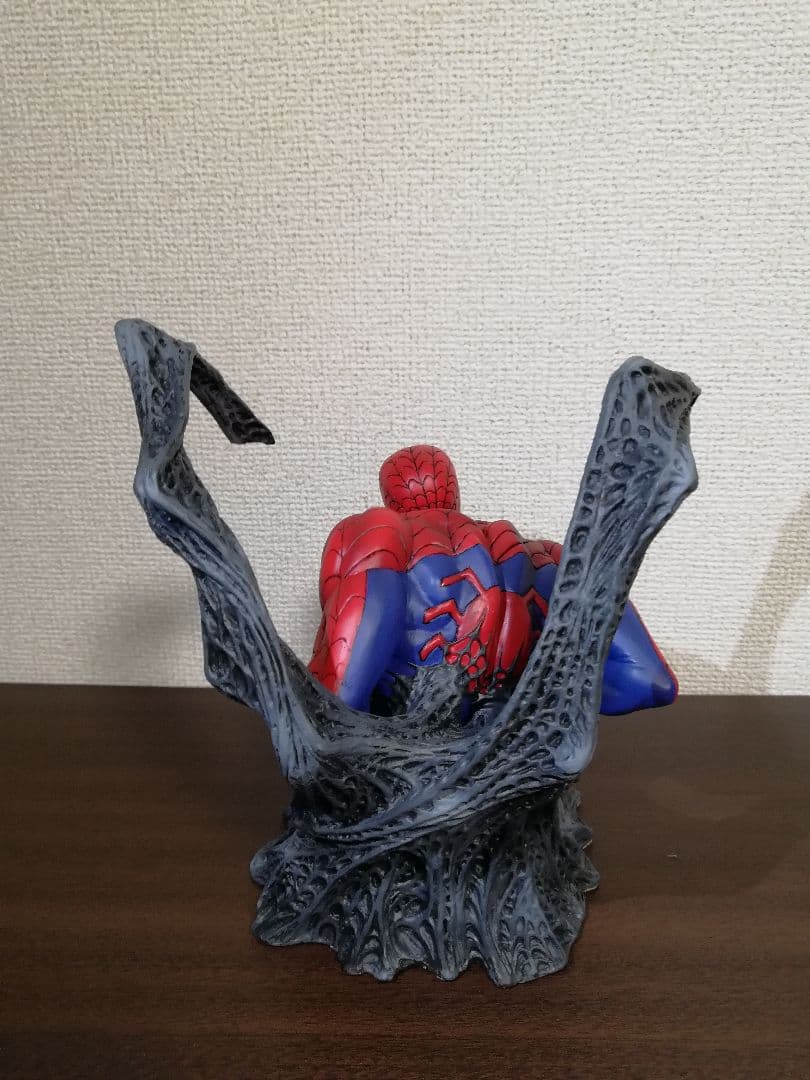 スパイダーマン フィギュア