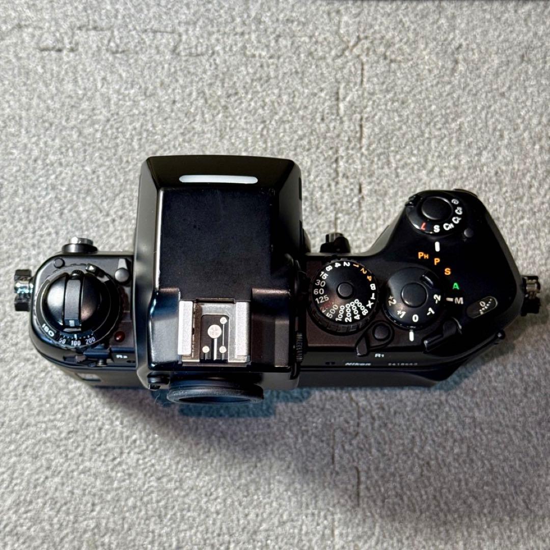 ☆名機 フィルムカメラ Nikon F4 本体のみ