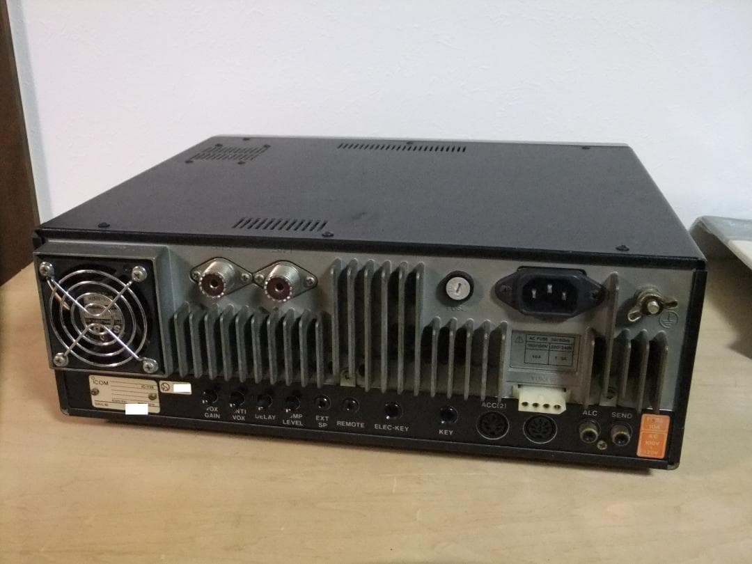 ☆アイコム　HF/50MHｚ帯オールモード固定機　IC-736（現状渡し）☆