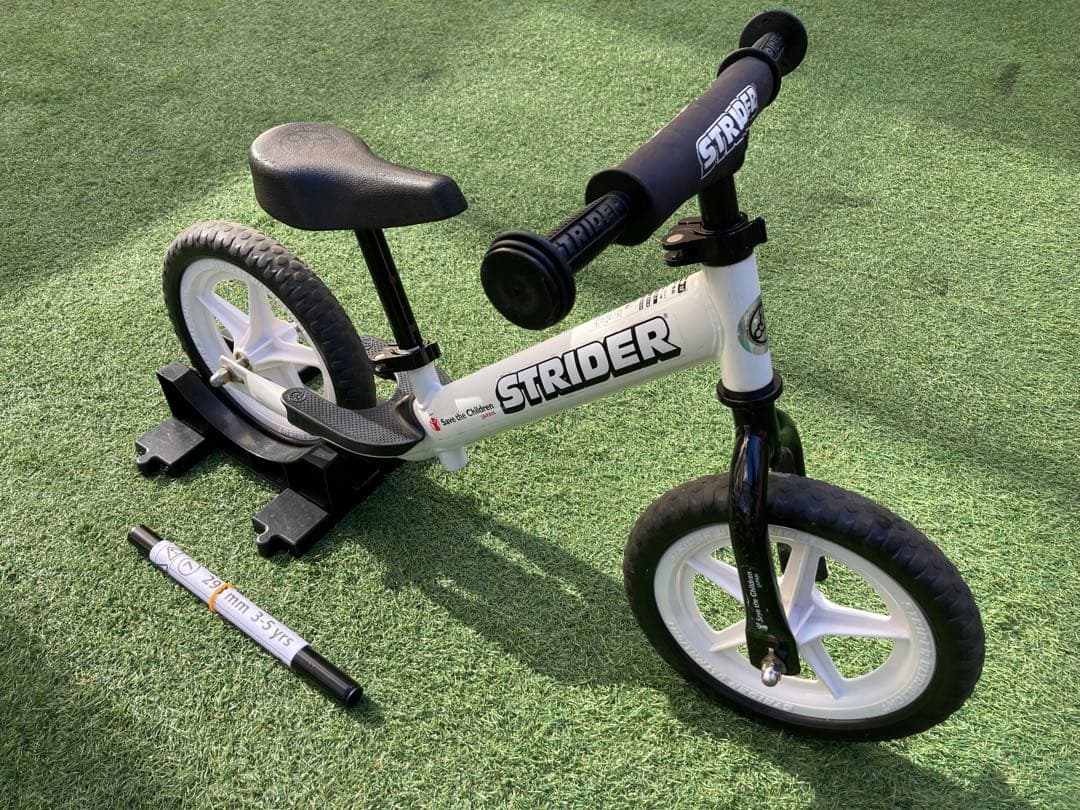 strider ストライダースポーツ　セーブザチルドレン　ホワイト