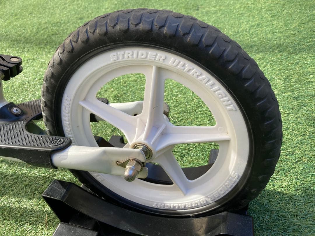 strider ストライダースポーツ　セーブザチルドレン　ホワイト