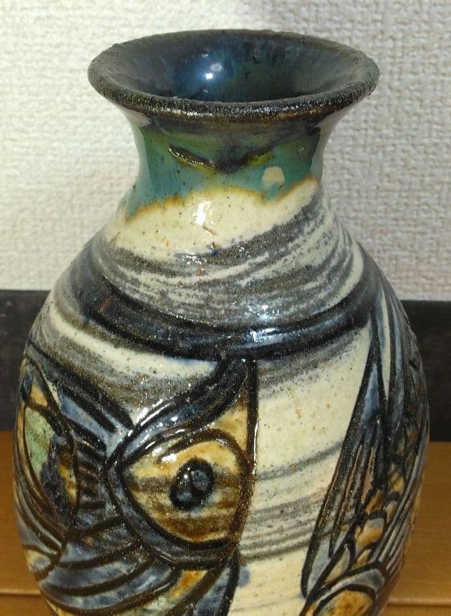 人間国宝 金城次郎 壷屋焼 魚紋花瓶 栞 共箱 壺屋焼 やちむん