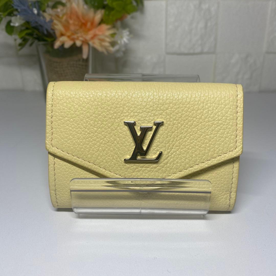 超美品 LOUIS VUITTON 限定カラー バナナ ロックミニ 財布