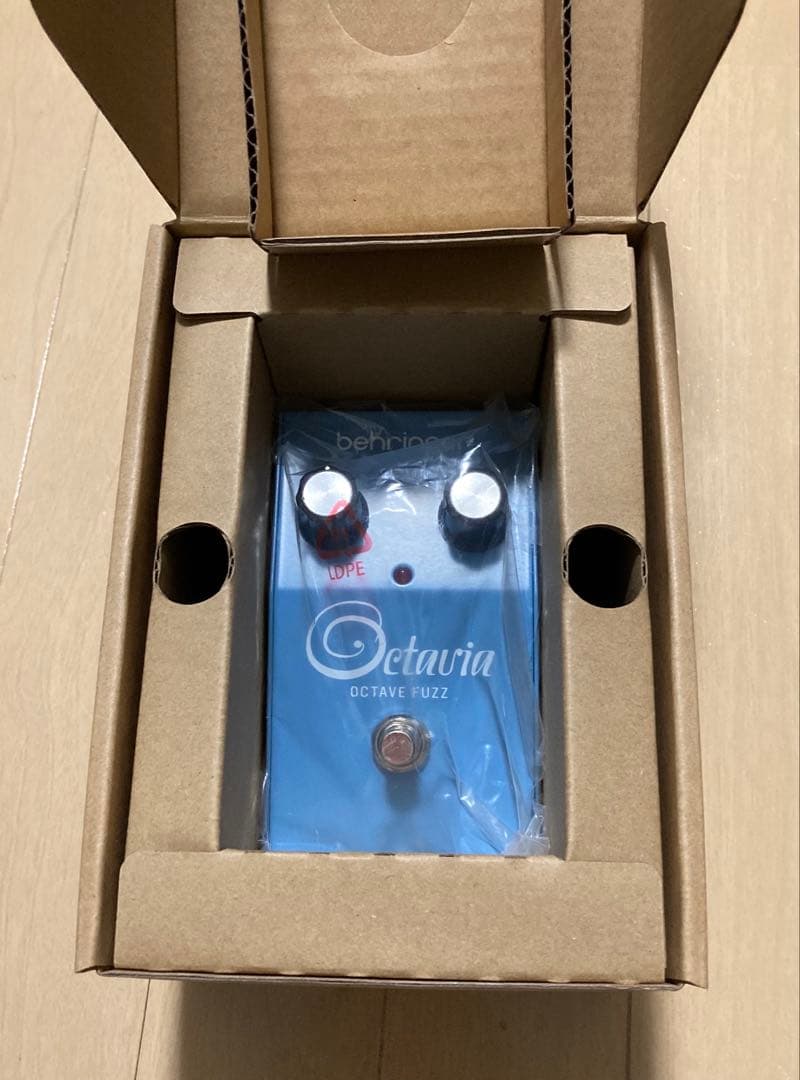 ボ*ケ様 Behringer Octavia Octave Fuzz 超美品中古