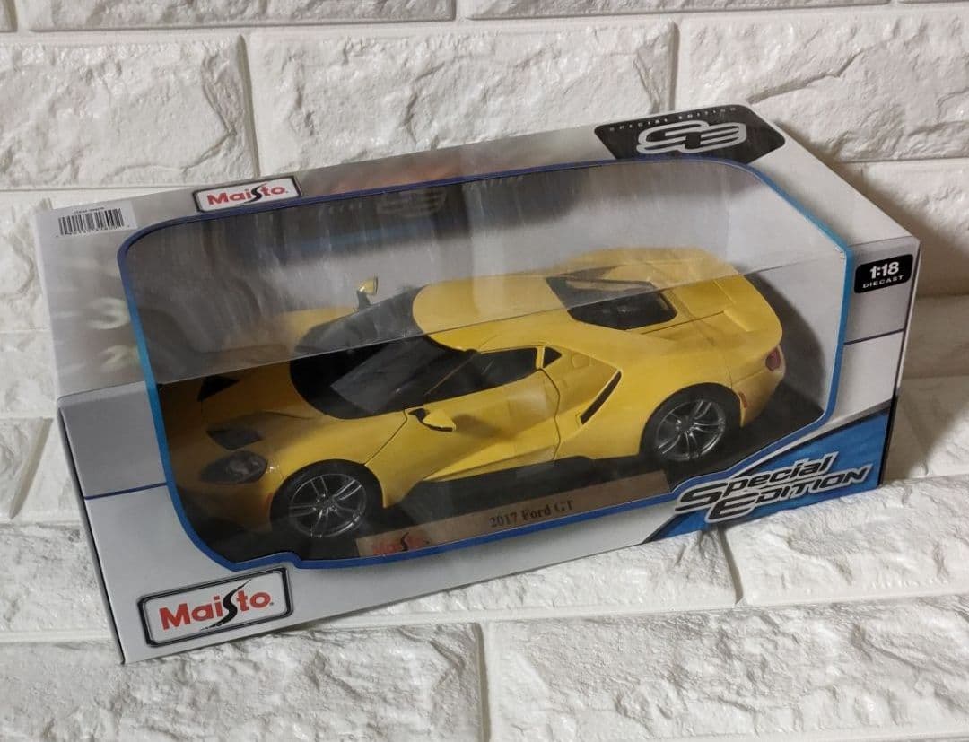 《ミニカー》★Maisto『2017 Ford GT』1/18 ☆YELLOW