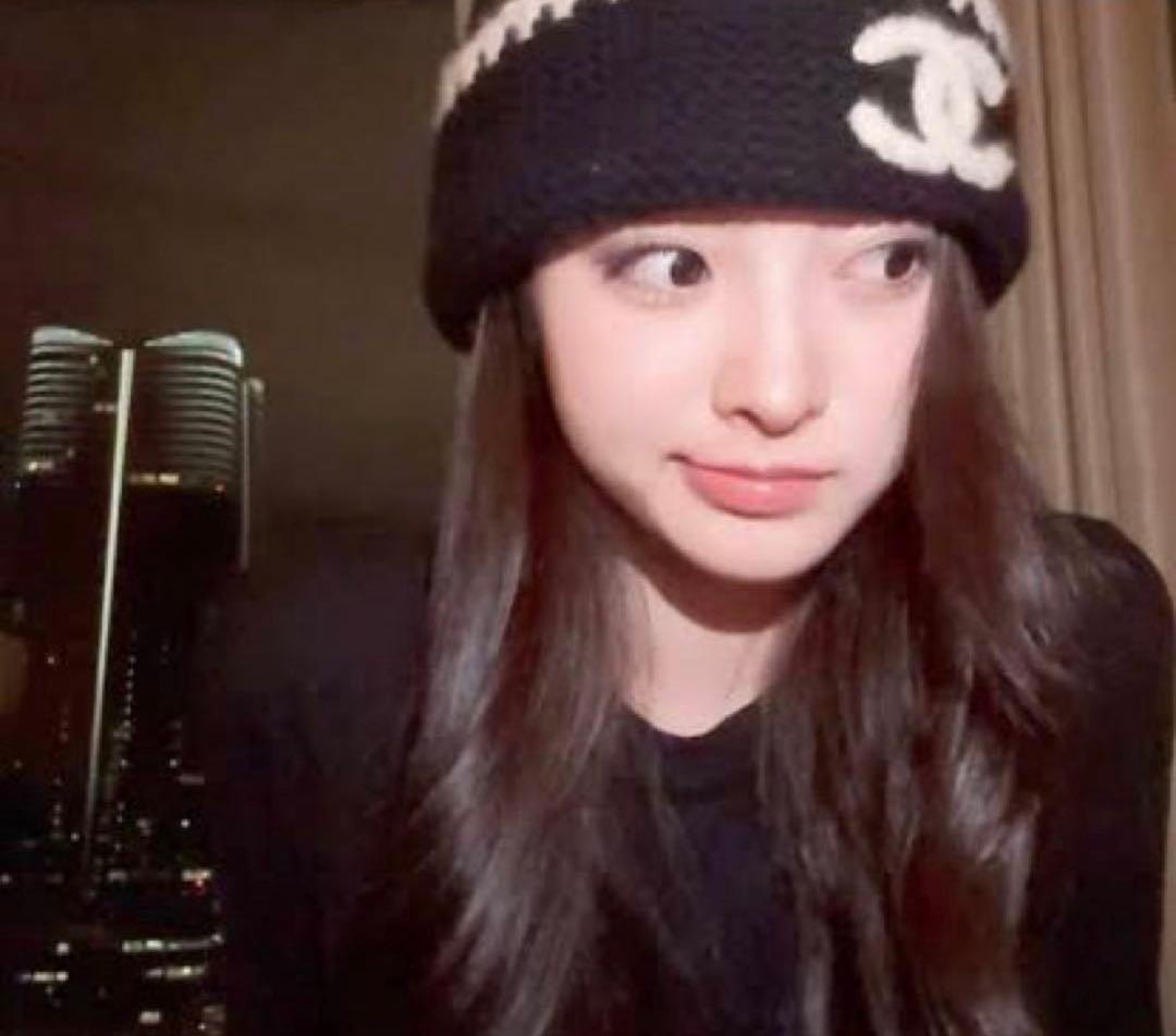 即日発送　CHANEL CCマークニット帽 ブラック/ホワイト