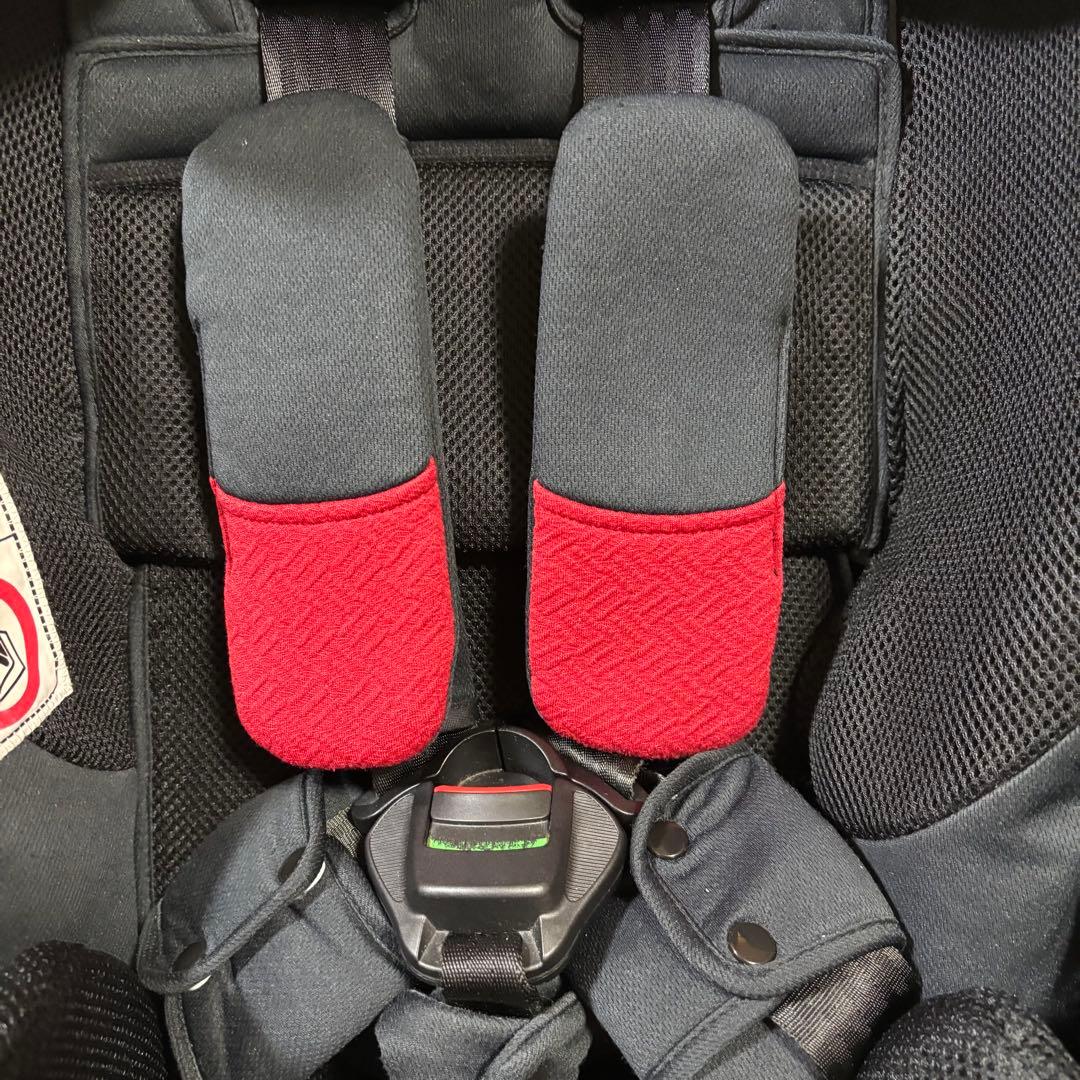 【美品】アップリカ チャイルドシート フラディアグロウDX シックブラック