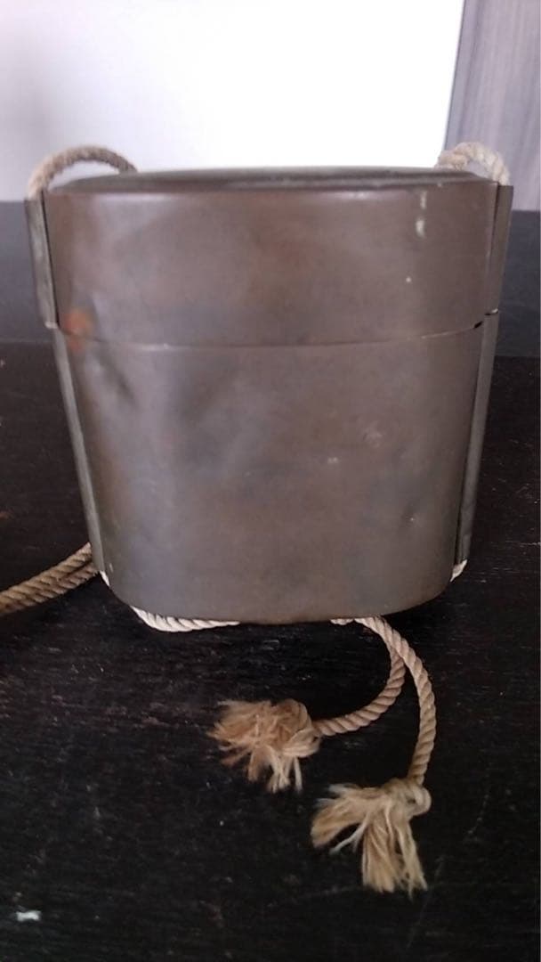 印籠　根付　トンボ玉　提げ物　アンティーク　煙草入れ　印鑑　緒締め　古道具