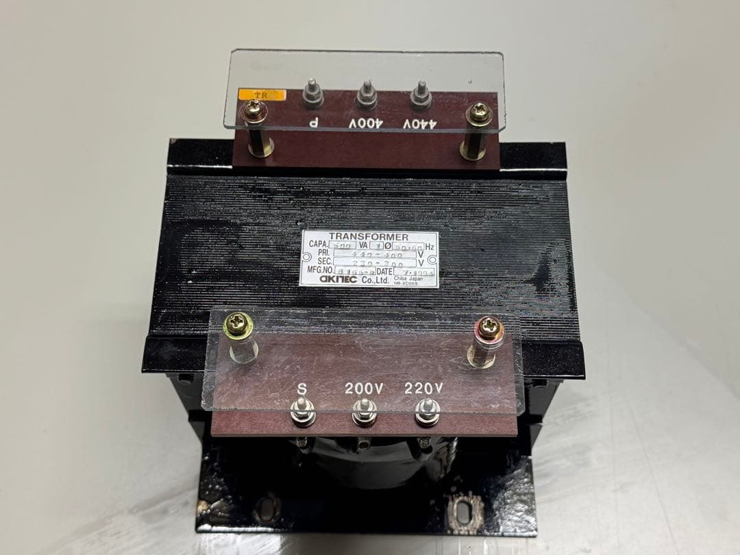 トランス　アキテック　400v-200v 500va