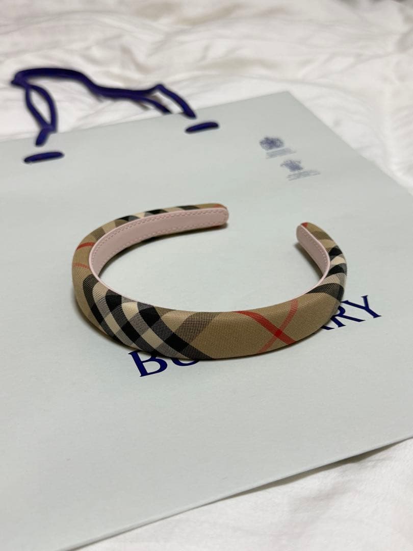 Burberry ヘアバンド ベージュ・チェック柄