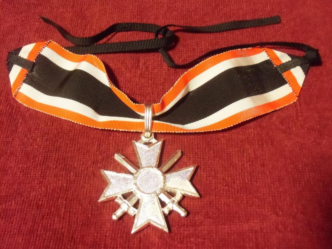 BWドイツ軍/連邦軍＊１９５７年制定＊戦功騎士十字勲章剣付（実物）