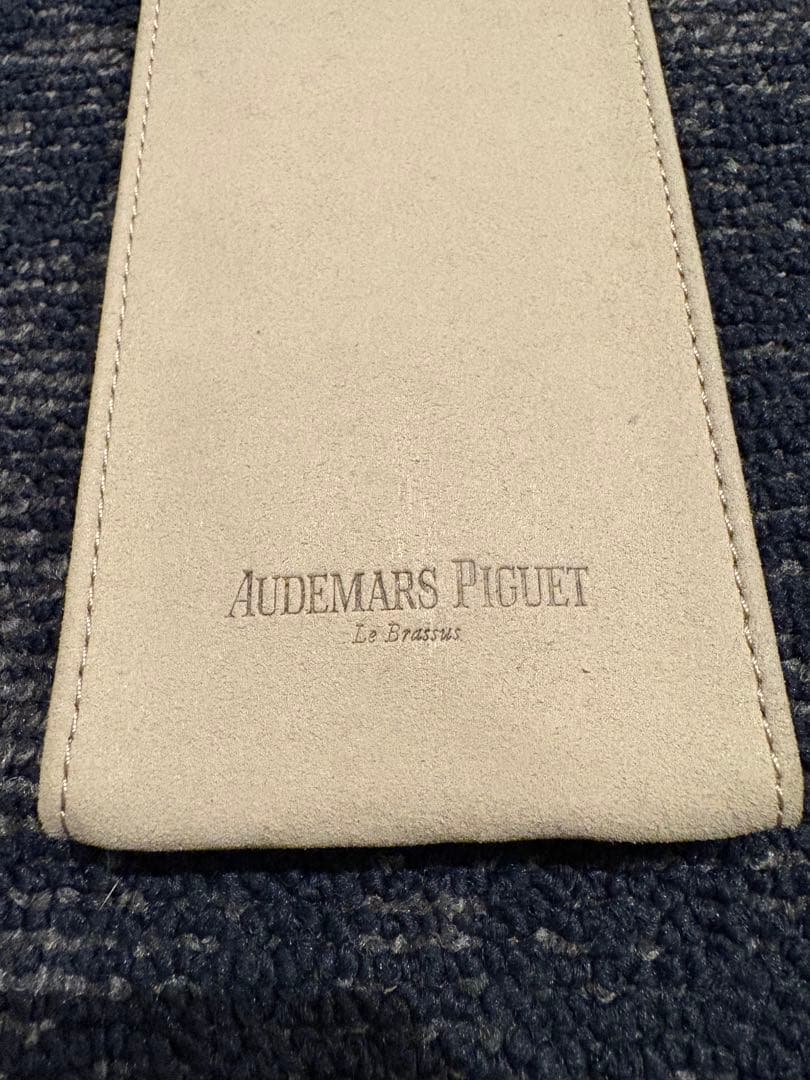 Audemars Piguet ブラックラバーベルト ケース付き　オーデマピゲ
