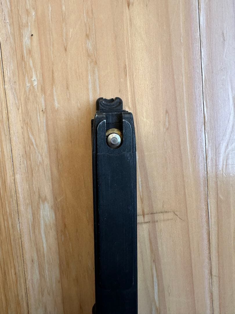 KSC イングラムM11　ガスブロ　サイレンサー付　ロングマガジン(旧式)×5