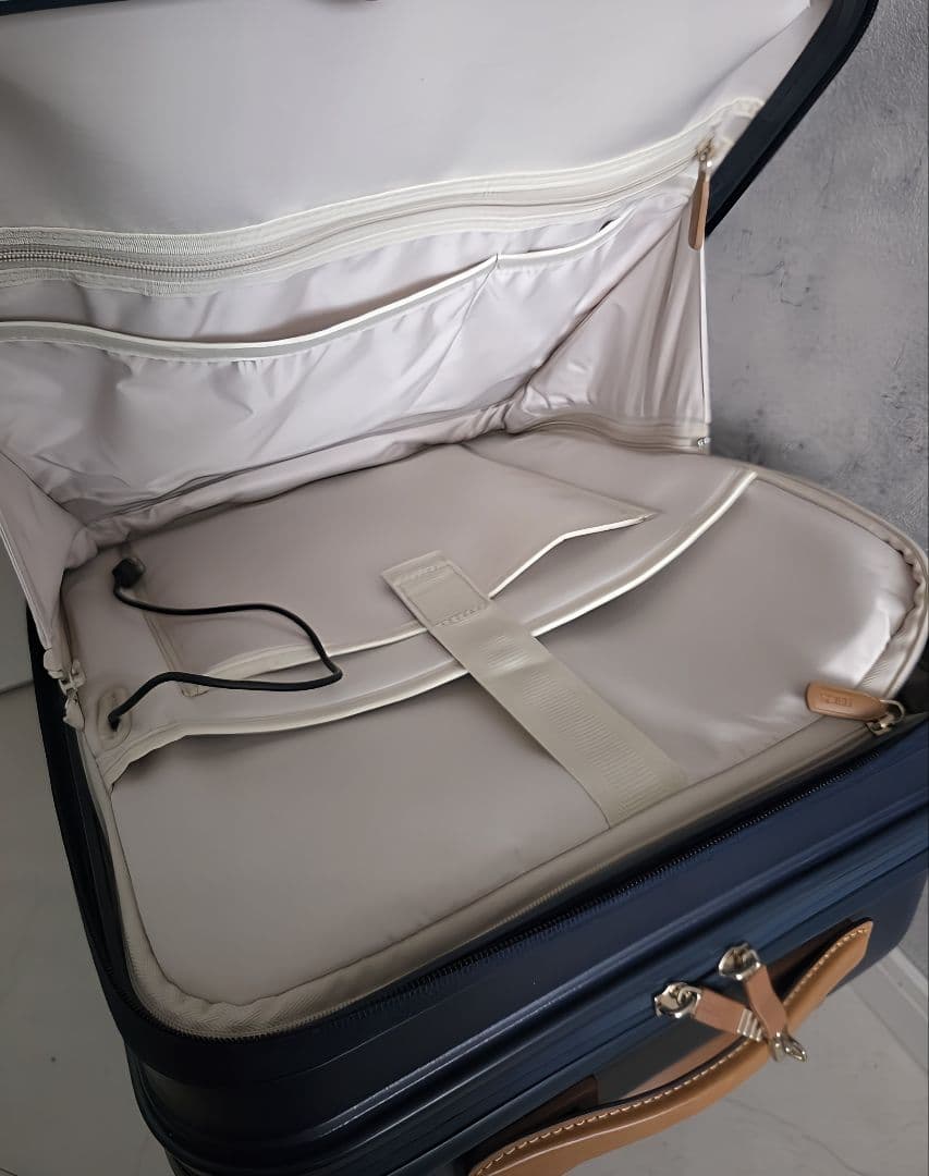 brics ブリックス ベラージオ USBポート付き スーツケース