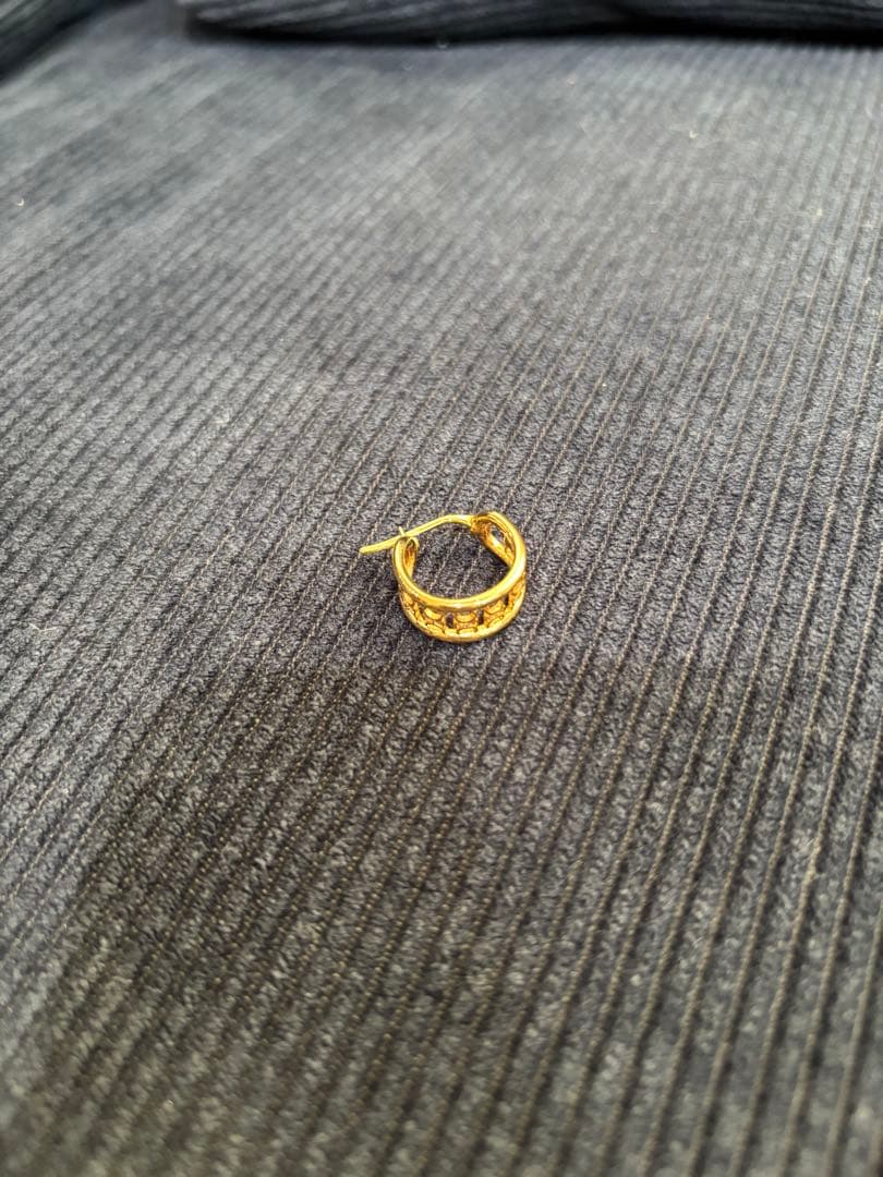 セリーヌ　ピアス　片耳