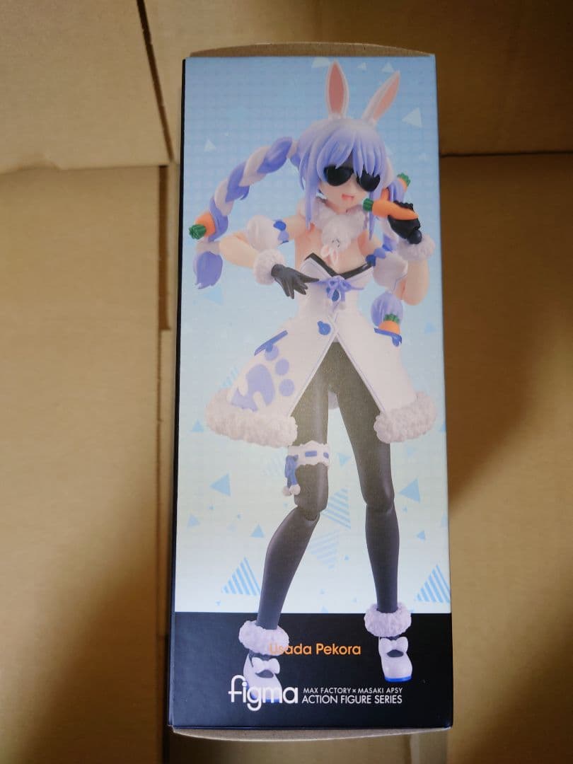 ホロライブ　兎田ぺこら　figma フィギュア