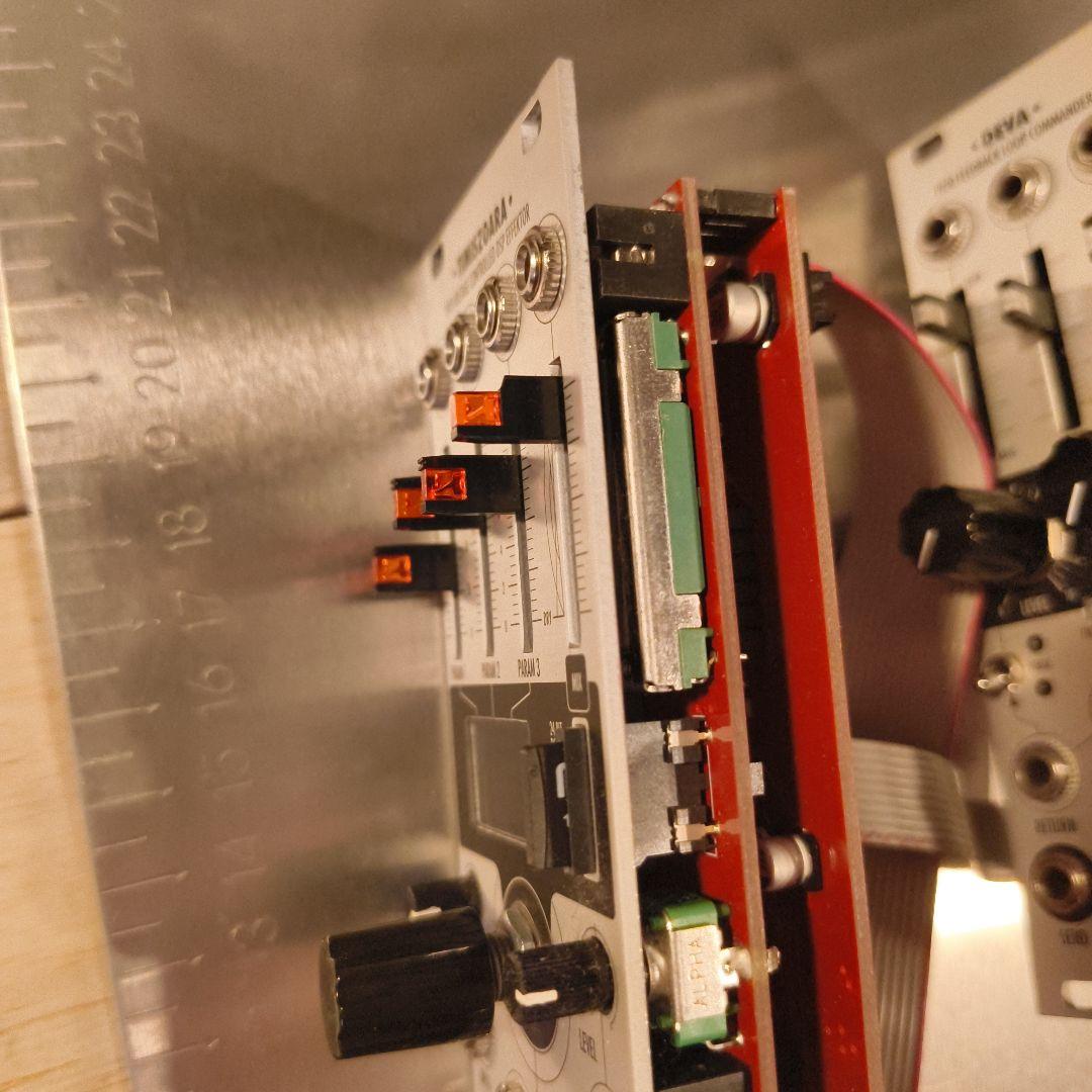 鍵盤楽器 XAOC DEVICES TIMISZOARA & DEVA