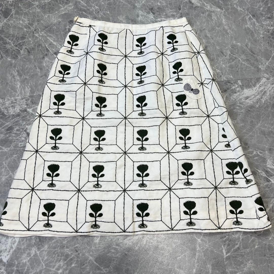 【美品】リネン100♡ミナペルホネン　Flower Box スカート　刺繍　総柄