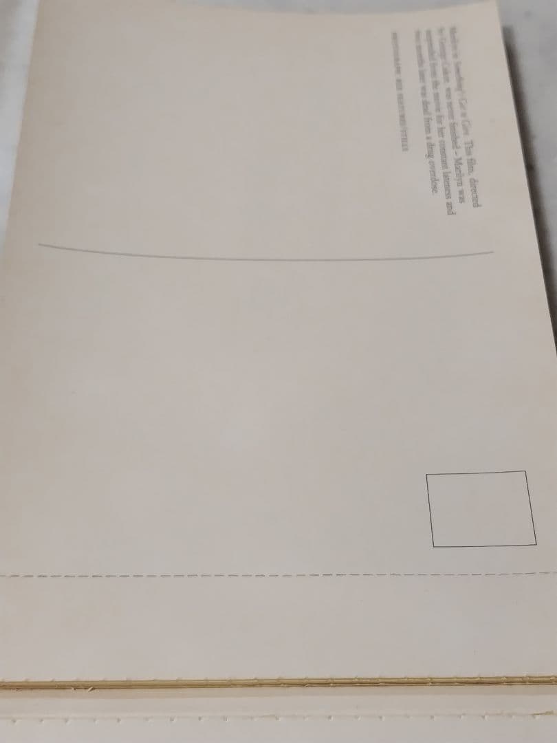 マリリン・モンロー メダルとポストカードセット