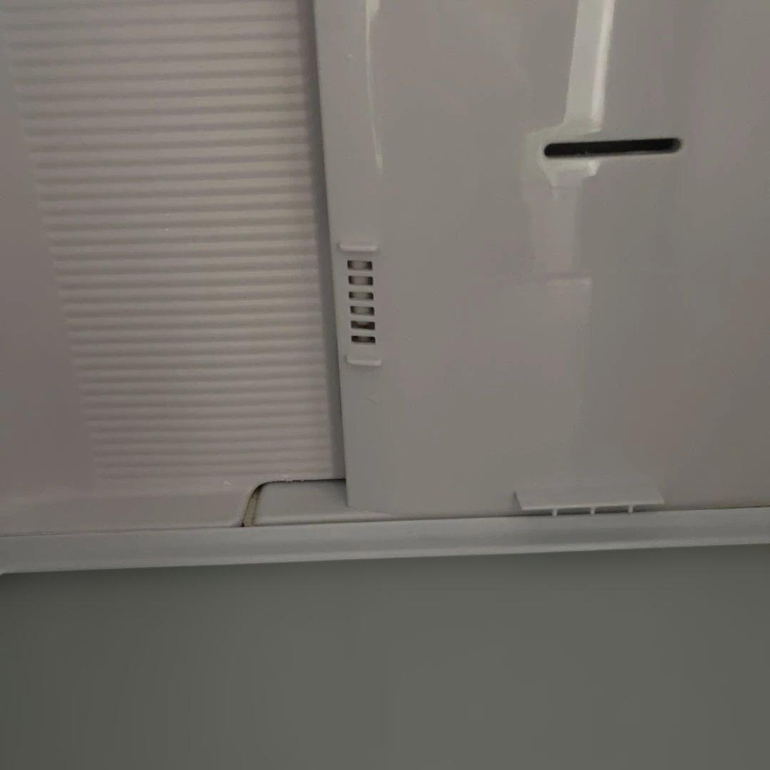 HITACHI 冷蔵庫 R-V32TV 製氷タンクなし　2024年製