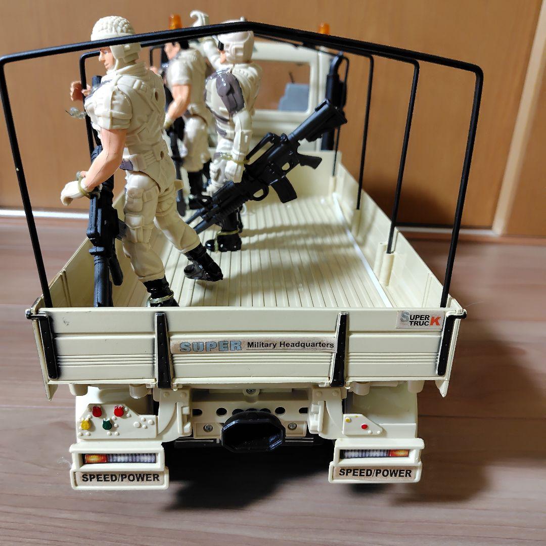 ARMED SERGEANT 軍用車両とフィギュアセット