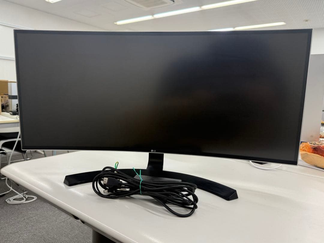 LG 34UC88-B 曲面モニター 本体