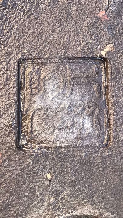 盆栽鉢　超希少時代手捻り楕円平盆栽鉢白地に黒胡麻柄落款