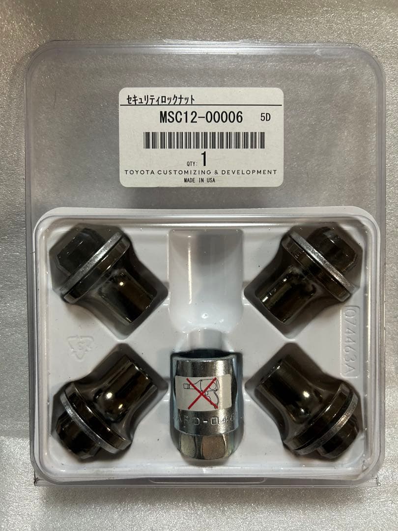 超美品　トヨタ　マックガード　M14×P1.5 ブラックMSC12-00006