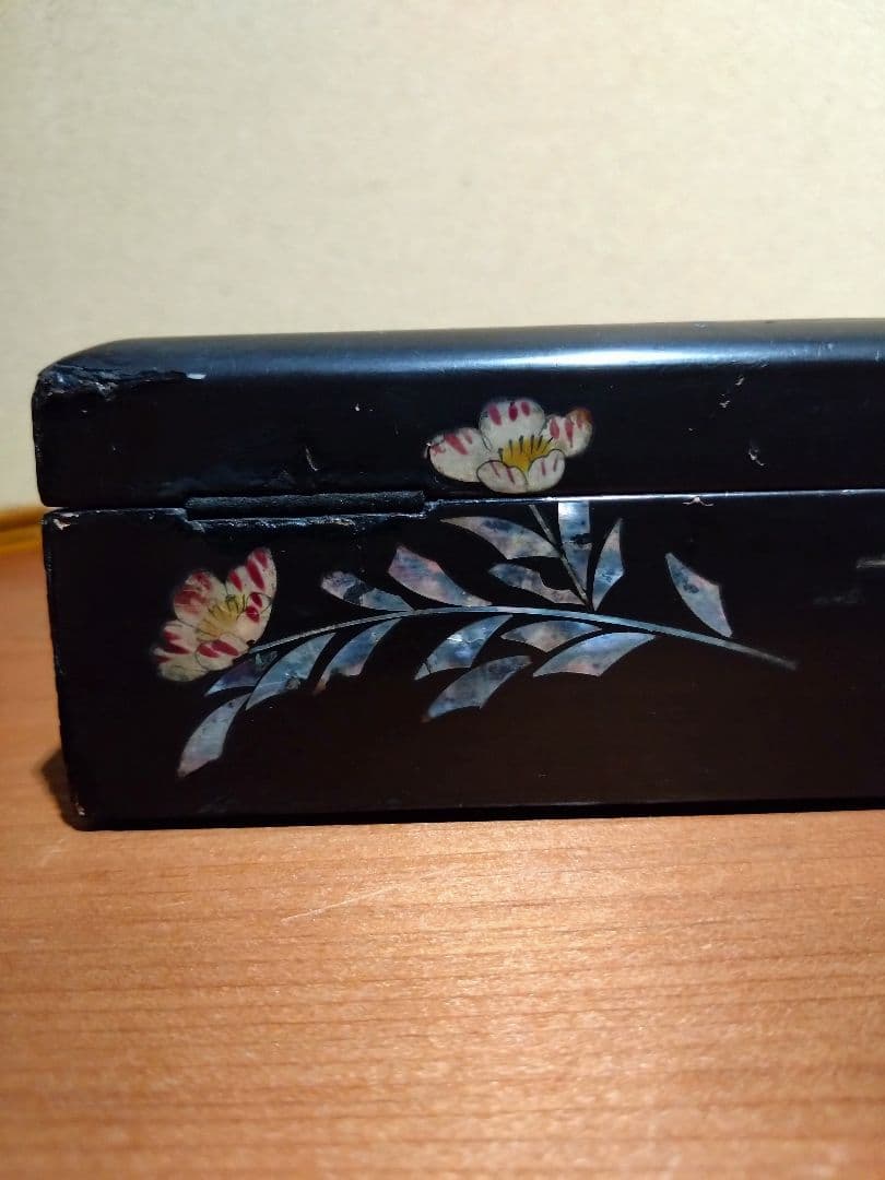 梶井さん専用です。江戸時代 長崎螺鈿 梅と鶯 花紋 小箱