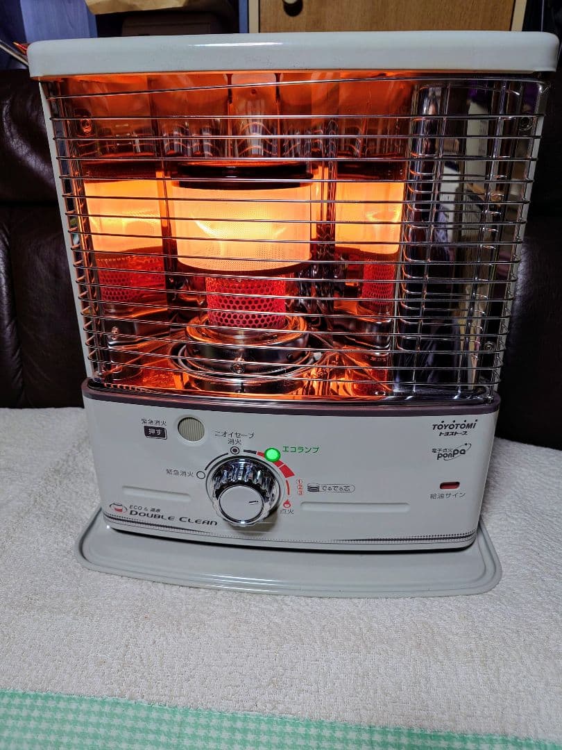 とても良い状態ですトヨトミ石油ストーブ。