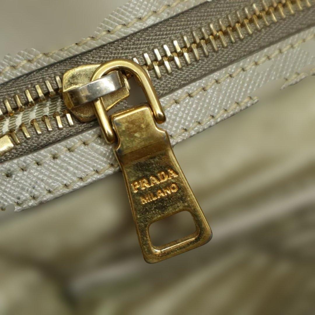 【人気】PRADA プラダ ハンドバッグ　ガレリア　サフィアーノレザー 三角ロゴ